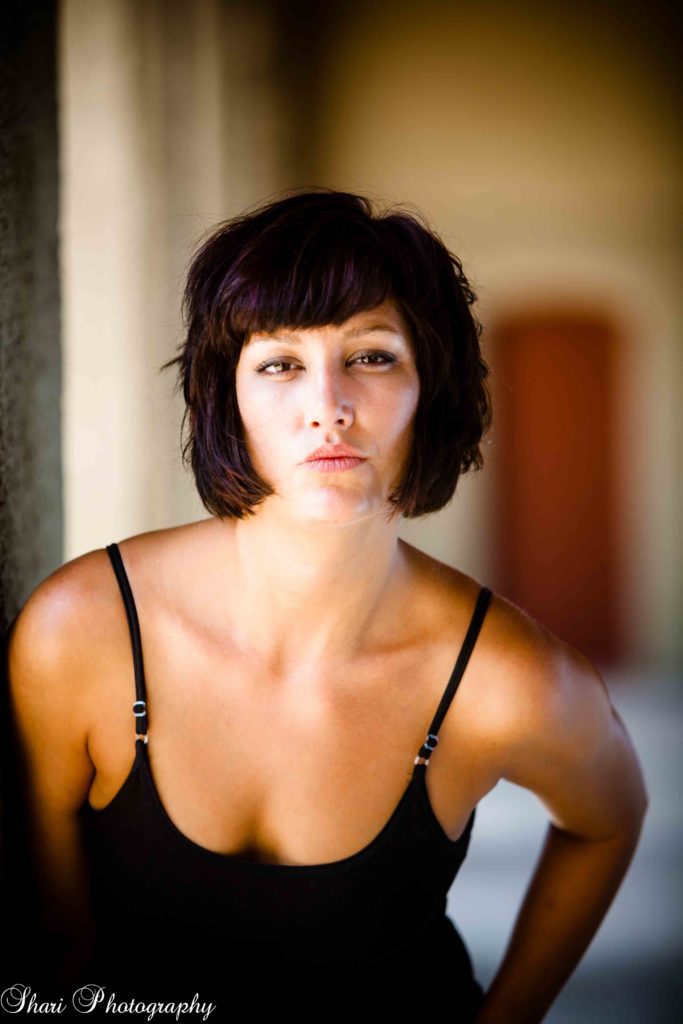 actress headshot oputdoor