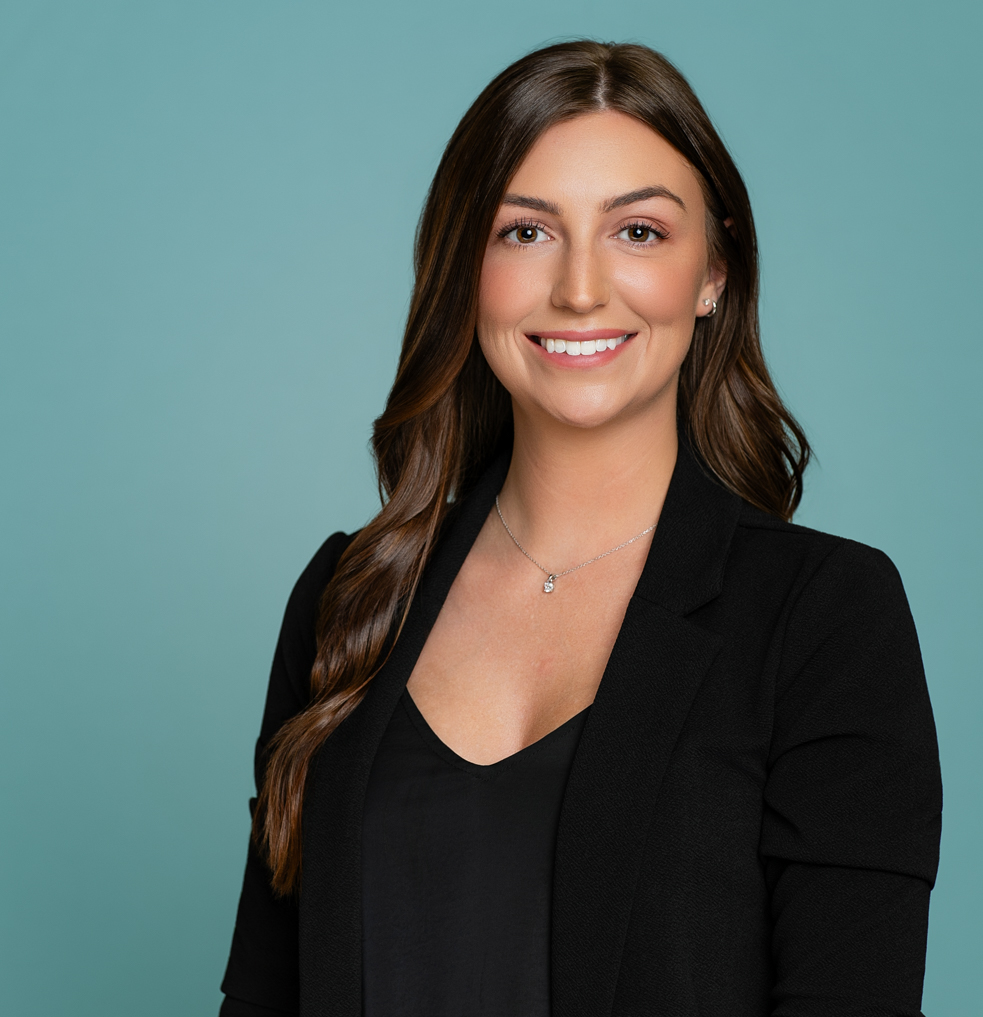 Commercial acting headshot St. Louis — warm smile, bright studio lighting, Actor Headshot Studio