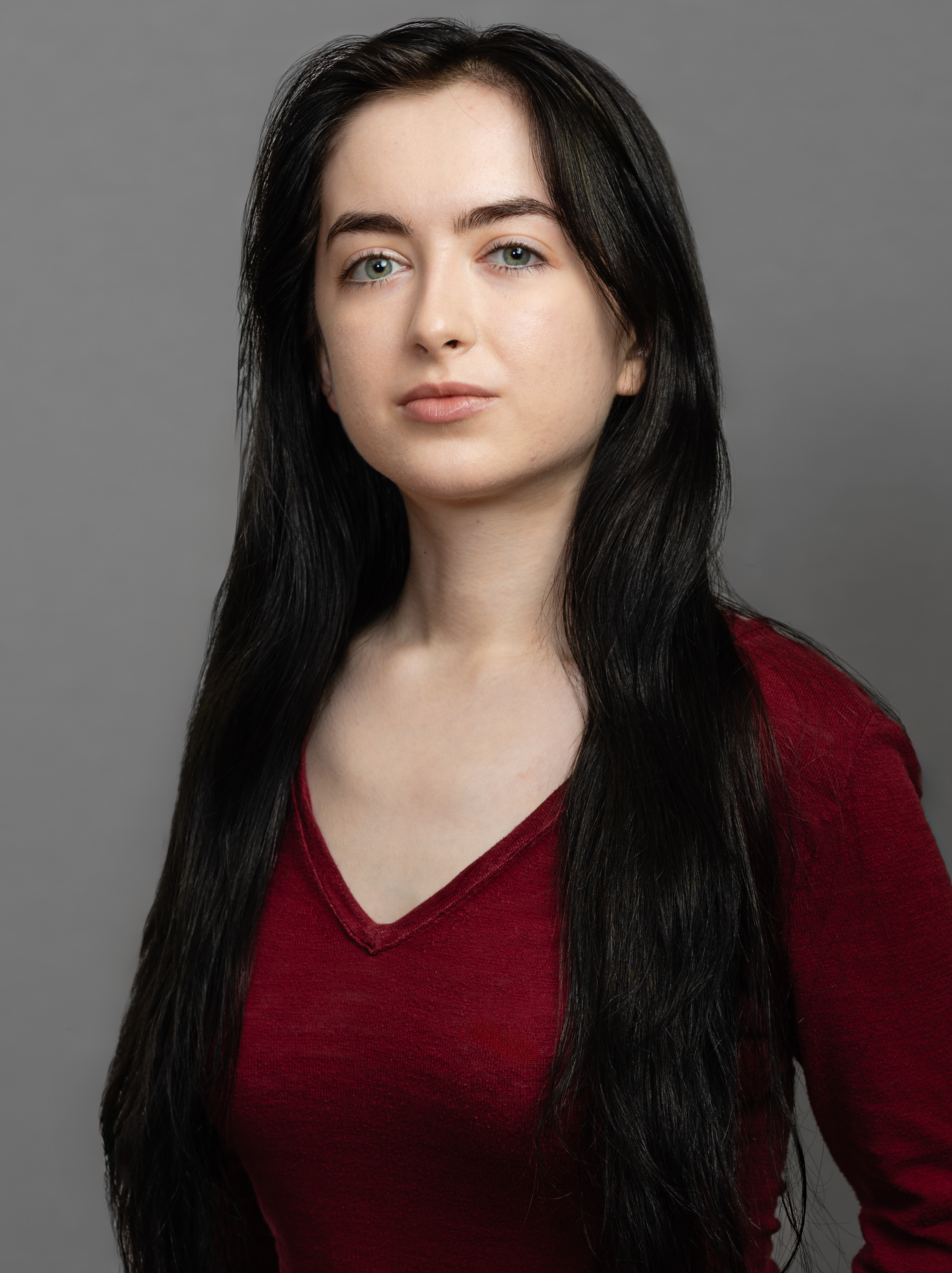 St. Louis acting headshot — female performer, theatrical look,